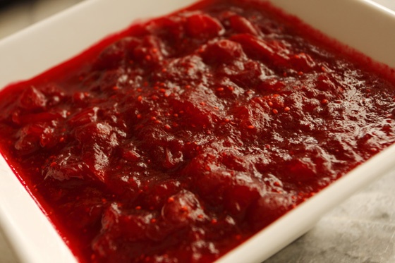 Homemade Cranberry Sauce - veganook