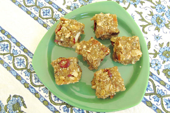 No-Bake Apricot Granola Bites